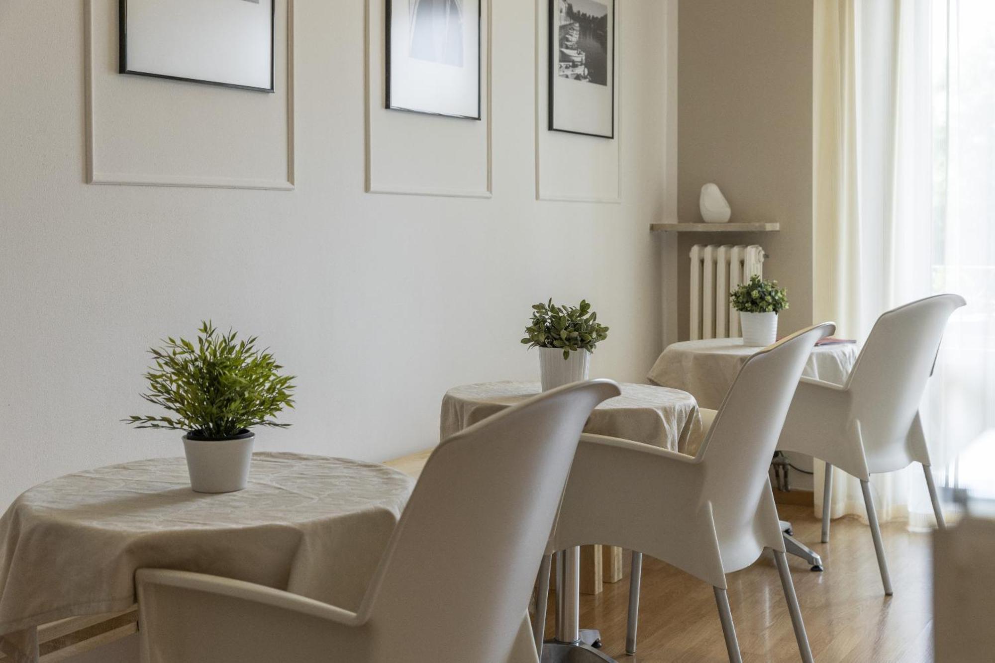 Maricla Boutique Rooms With Balcony & Free Parking — Photos 3